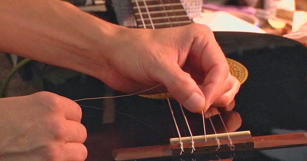Corda de violão - saiba como escolher na hora de comprar
