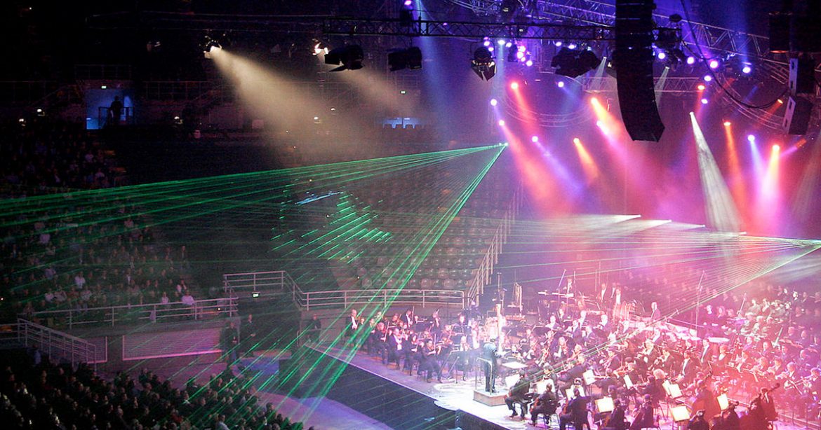 A instalação de iluminação em eventos e os cuidados necessários